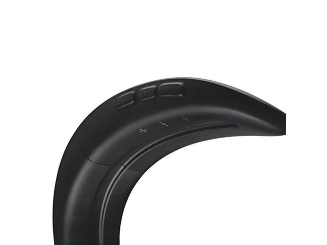 BOSE、首かけを採用したウェアラブルスピーカー「SoundWear Companion