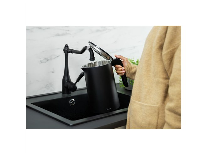 ツヴィリング、6段階で温度を設定できる「エンフィニジー 電気ケトル