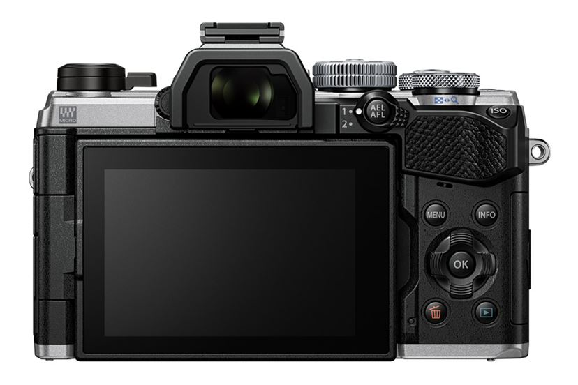 OM SYSTEM」ロゴを冠する第1弾モデル！ 高機能な小型・軽量ミラーレス