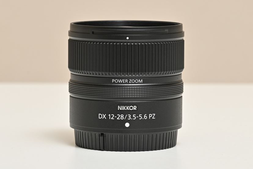 Vlog撮影にピッタリ！ パワーズーム対応のニコン「NIKKOR Z DX 12-28mm