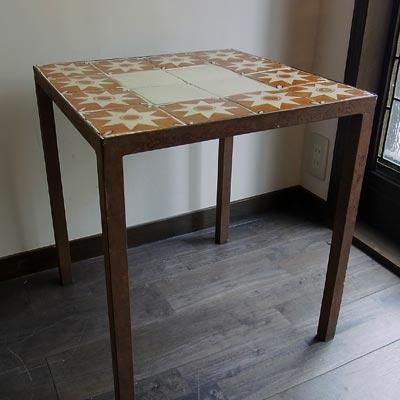 アンティーク家具・ヴィンテージ家具｜ヴィンテージ タイル カフェ