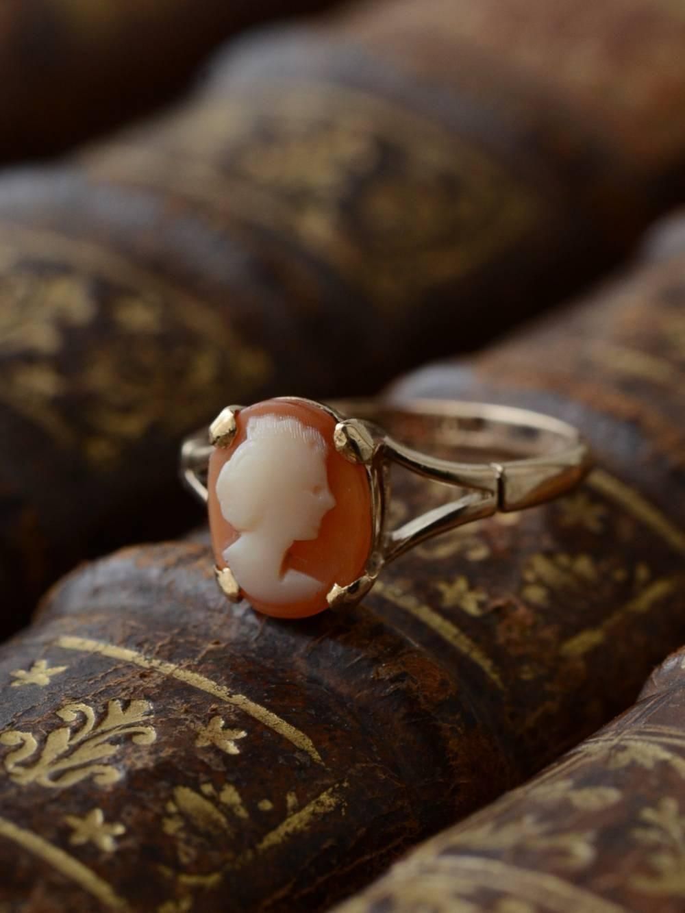 9K カメオリング.4 イギリスヴィンテージジュエリー 指輪 装飾品