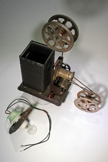 ライオン映写機 - immu(イミュ) レトロ雑貨 vintage objects