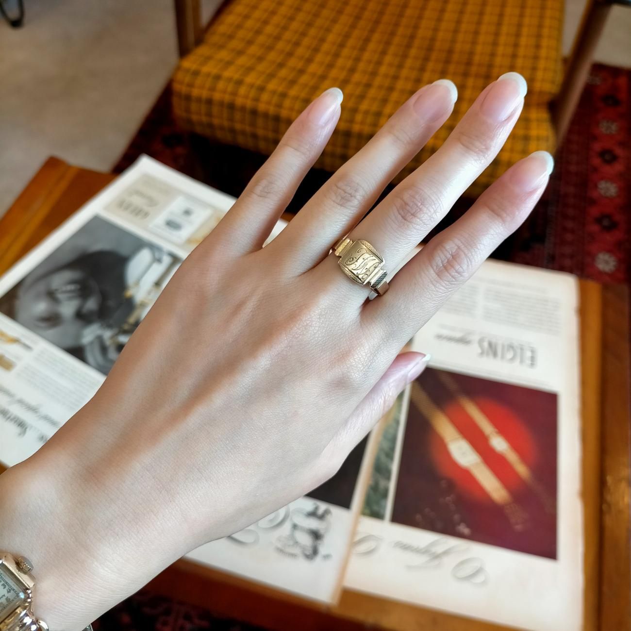 英国イギリス1955年製造ヴィンテージ印台彫刻イニシャルTWシグネット