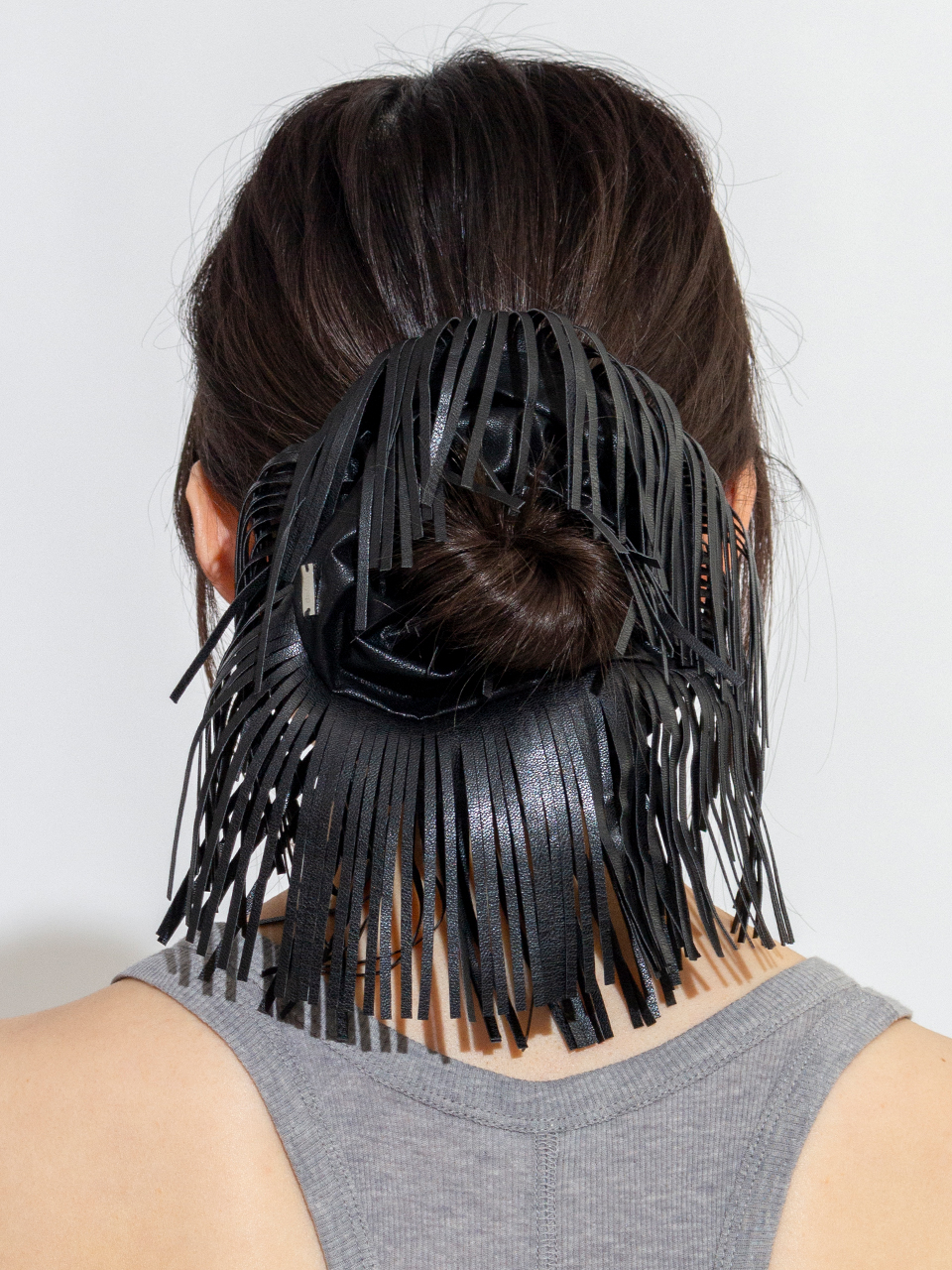 Faux Leather Fringe Scrunchie-フェイクレザーフリンジシュシュ-heyep