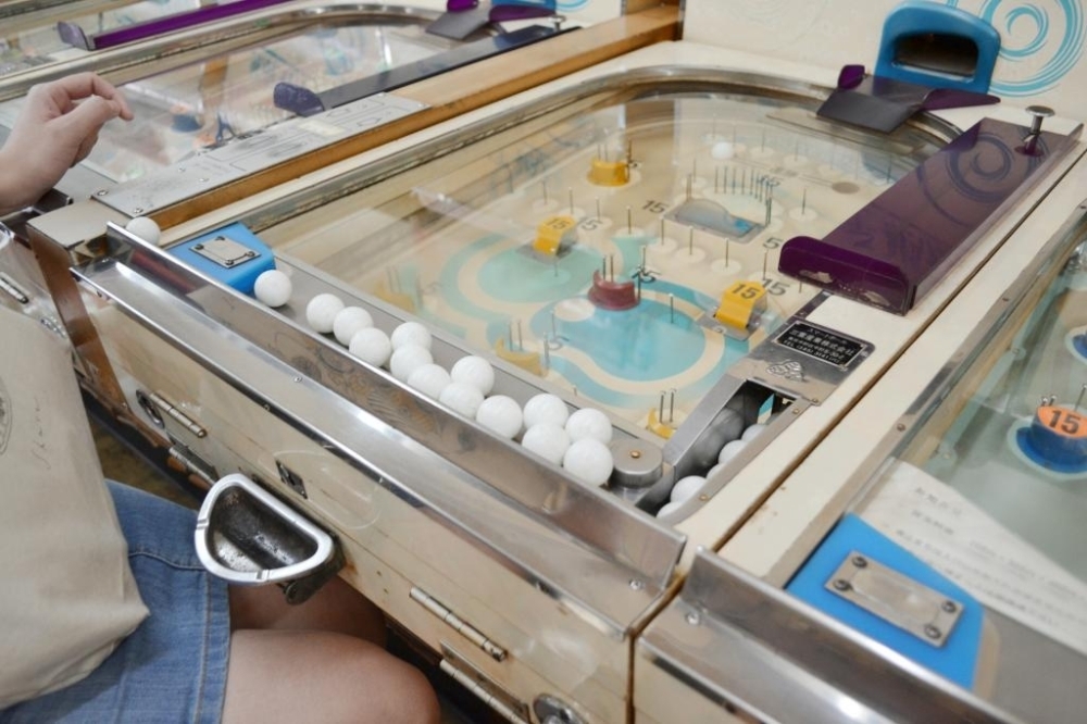 昭和レトロなゲーム「スマートボール」の遊び方や景品についてじっくり