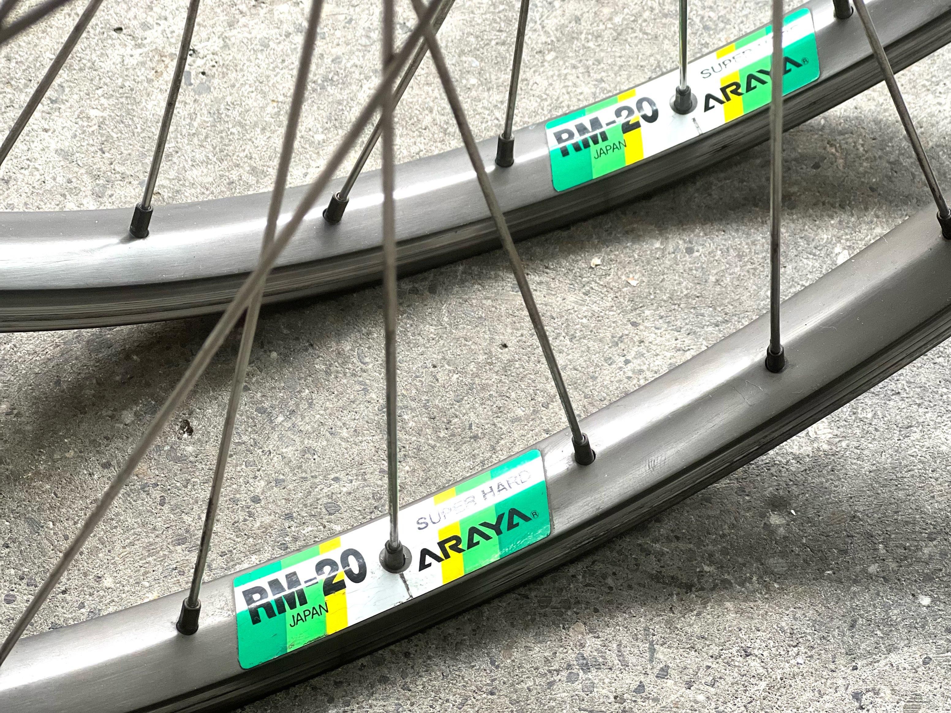 ARAYA (RM-20)× SHIMANO (Deore XT)ホイールセット