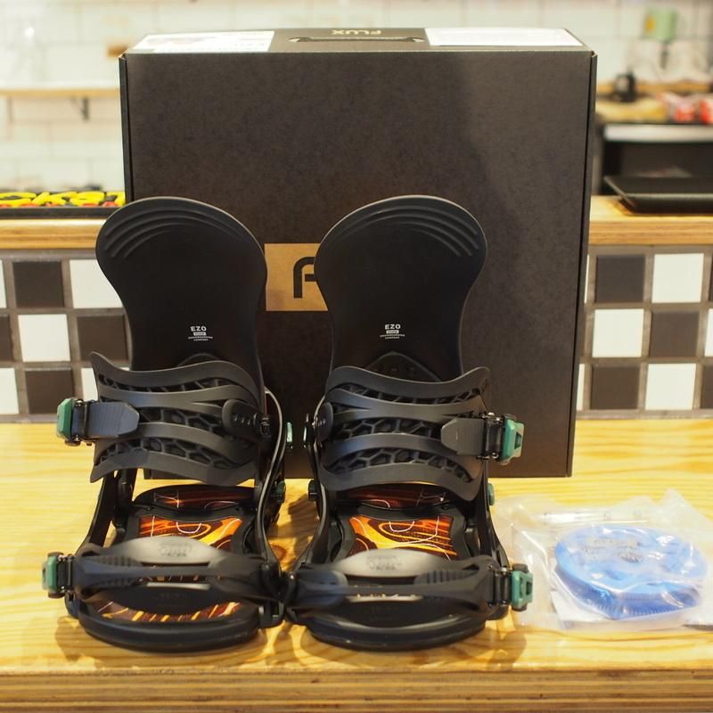 FLUXビンディング EZO | Mサイズ - TRIAL SurfFamily