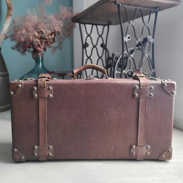 古道具・昭和レトロトランク・ベルト付き | 旅するレトロ雑貨店