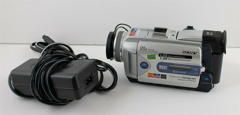 Sony DCR-TRV50 standard format MiniDV NTSC Camcorder – I & N