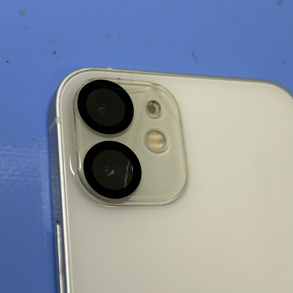 iPhone12 mini アウトカメラレンズ交換】落下によるヒビ割れを即日修理