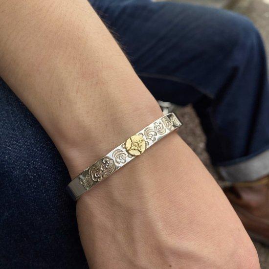 FIRST ARROW's（ファーストアローズ） K18付 平打8mmカラ草彫り