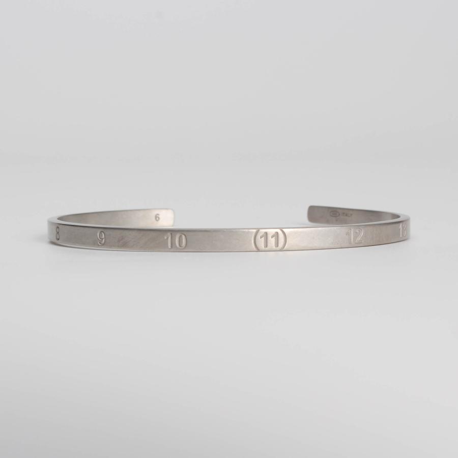 Maison Margiela（メゾンマルジェラ） ブレスレット NUMERIC SLIM CUFF