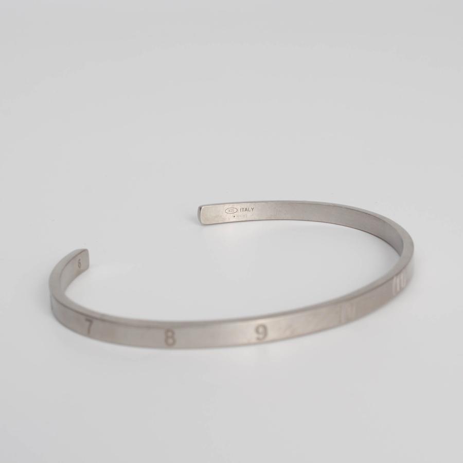Maison Margiela（メゾンマルジェラ） ブレスレット NUMERIC SLIM CUFF