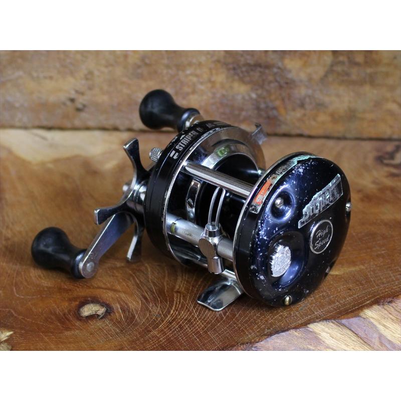 Abu Garcia（アブガルシア） ABU AMBASSADEUR 5500 STRIPERアブ