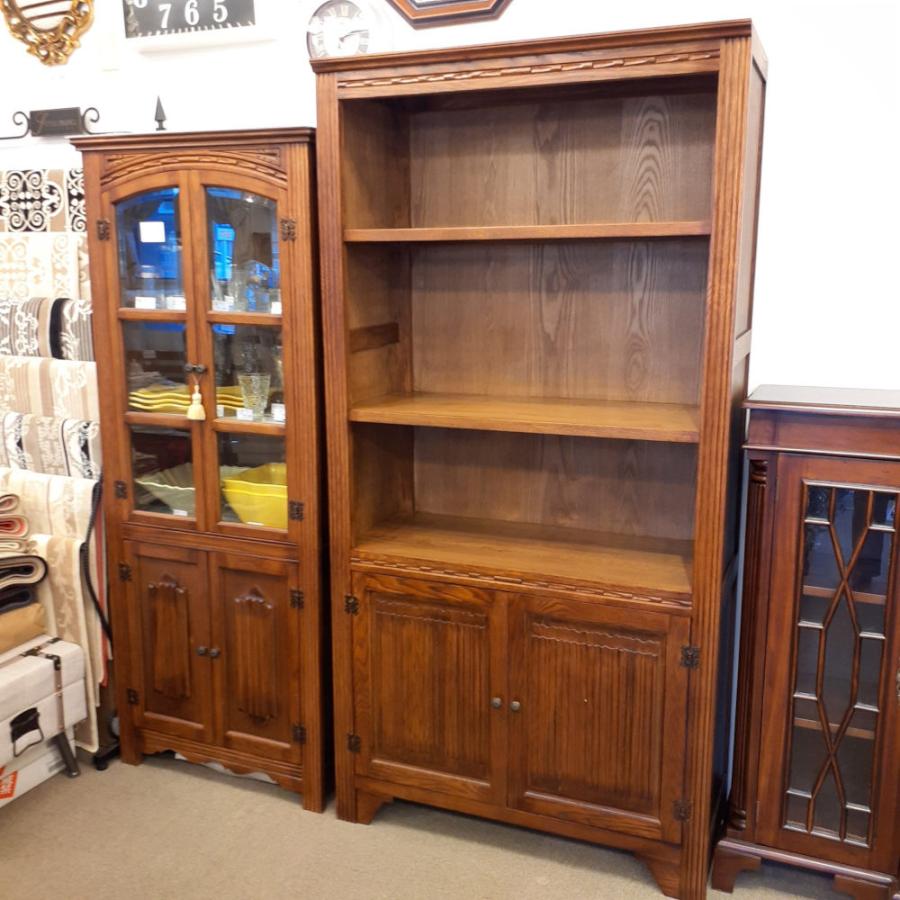 ブックシェルフ 英国アンティーク風オープンキャビネット 本棚 ドア