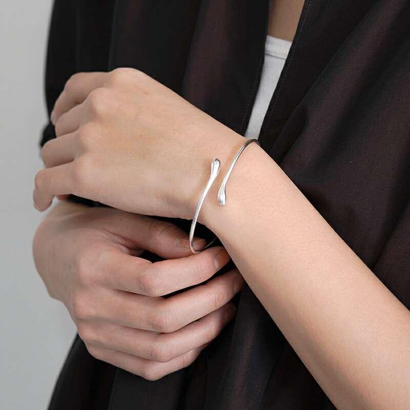 JAMIRAY（ジャミレイ） ワインディング シルバー バングル WINDING