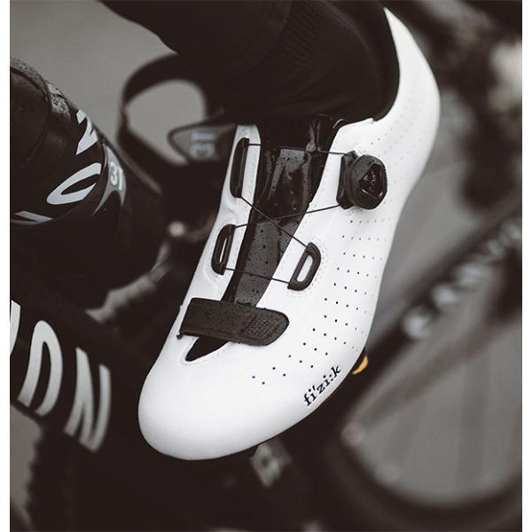 フィジーク（fi'zi:k） シューズ テンポ・オーバーカーブ R5 TEMPO