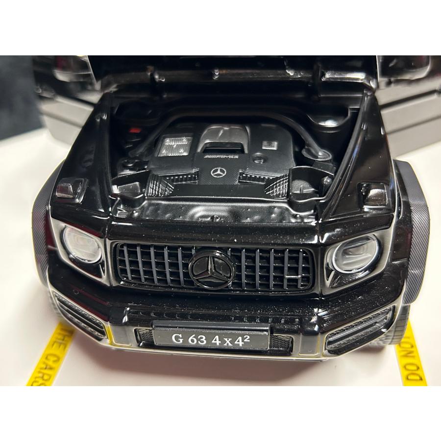 iScale iScale 1/18 Mercedes Benz AMG G 63 4x4 W463 Obsidian black