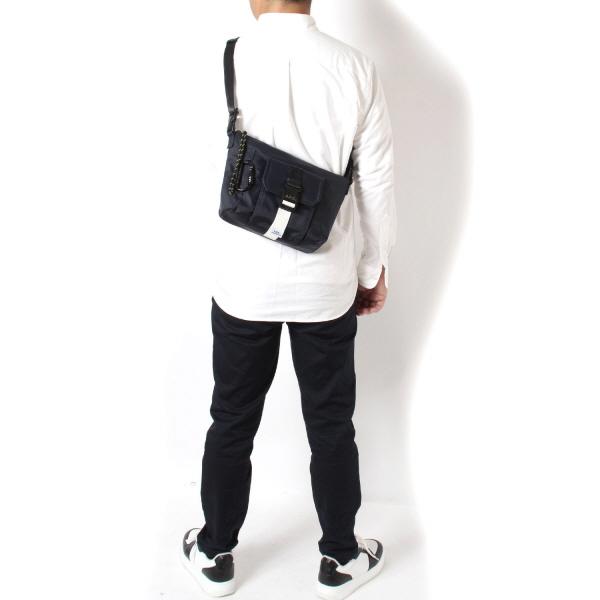 A.P.C.（アーペーセー） 25AWモデル メンズ TREK ショルダーボディ