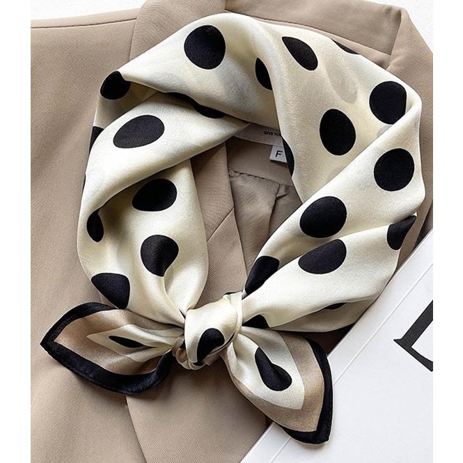 送料無料 エレガントな 水玉 ドット柄入り100％シルクプチスカーフ