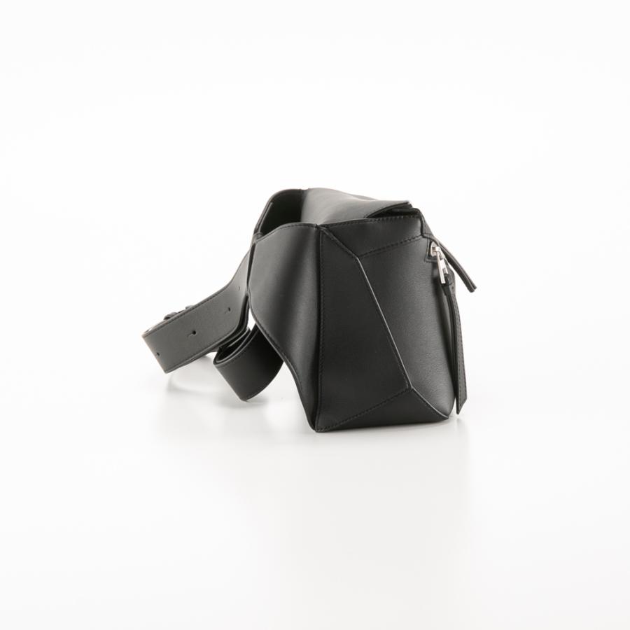 LOEWE（ロエベ） ボディバッグ PUZZLE パズル スモール バムバッグ