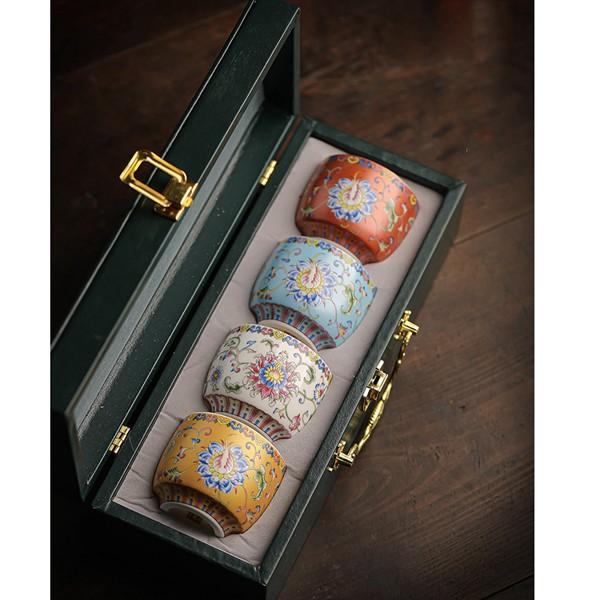 おちょこ 4点セット 総柄 花柄 酒器セット お猪口が4個セット 4色