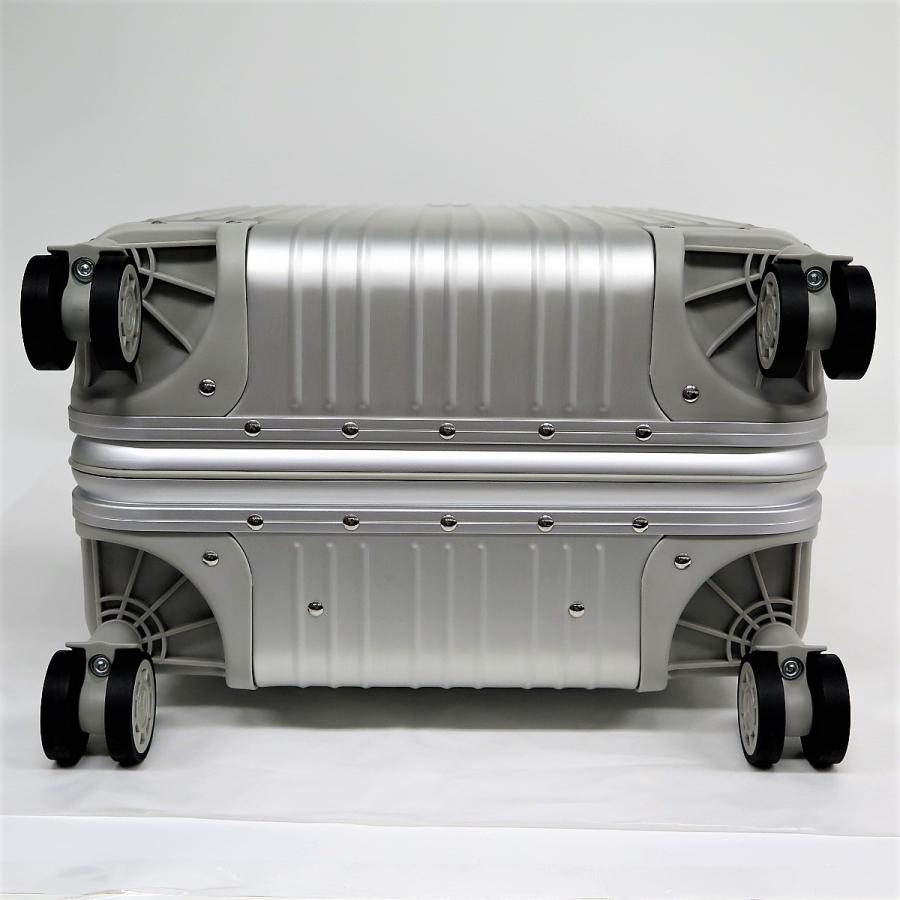 Mercedes Benz メルセデス・ベンツ 非売品 32L オリジナルアルミスーツ