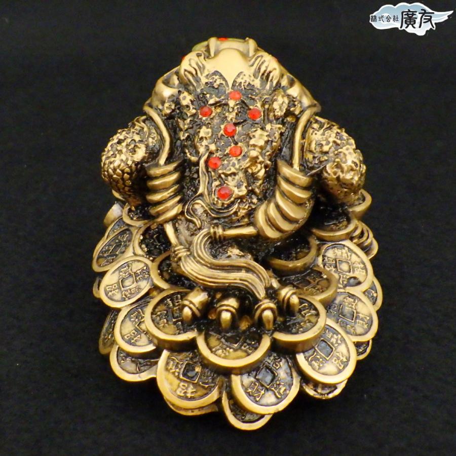 開運 三脚蛙 三本足 カエル 置物 金色 風水 玄関 縁起 かわいい 三脚