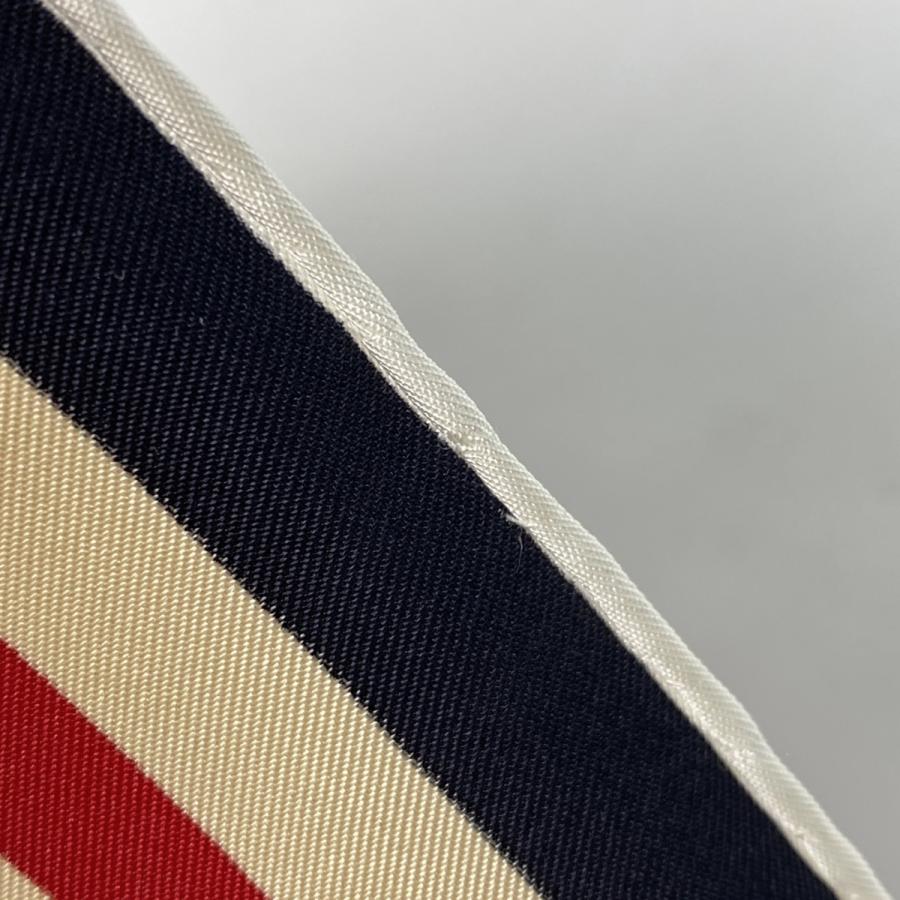 LOUIS VUITTON（ルイ・ヴィトン） アルマ柄 スカーフ モノグラム