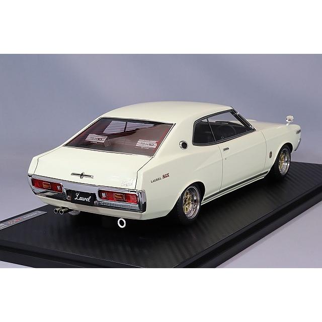 イグニッションモデル 1/18 日産 ローレル 2000SGX (C130) ホワイト