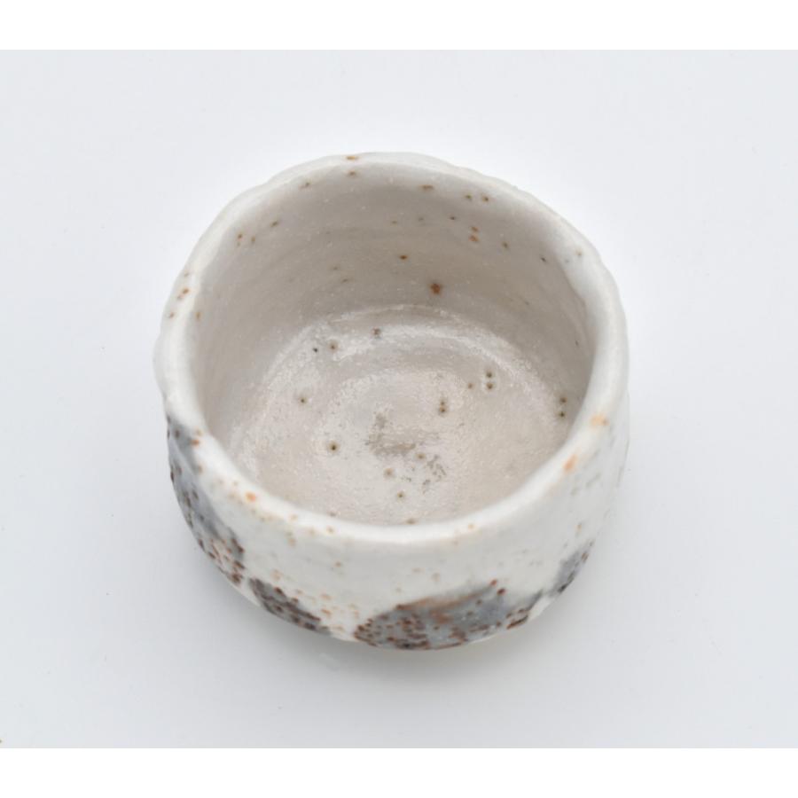 志野焼 ぐい呑み 加藤春鼎作 item no.2f461 : ハマダヤ食器店 - 通販