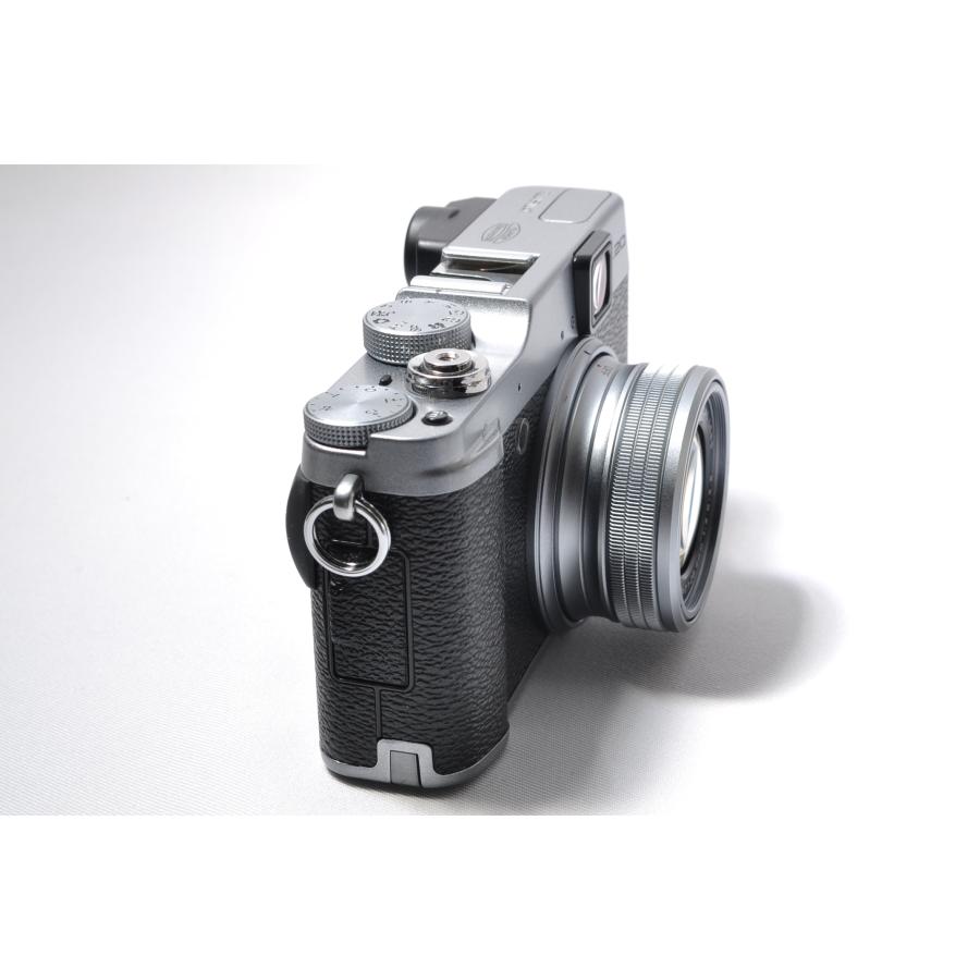 FUJIFILM（フジフイルム） 富士フィルム デジタルカメラ X20 シルバー