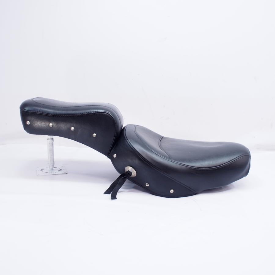 ハーレー ショベル 58-84年マスタング シート FL FX FLH FXWG コンチョ