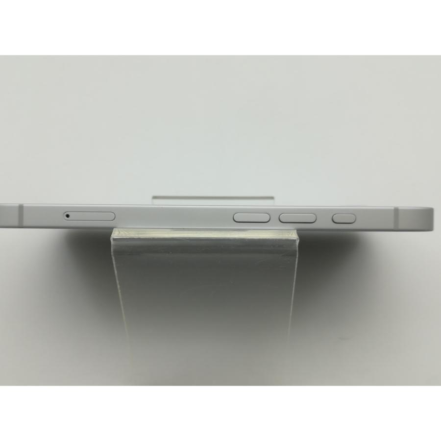 中古】Apple 国内版 【SIMフリー】 iPhone 16e 256GB ホワイト MD1W4J