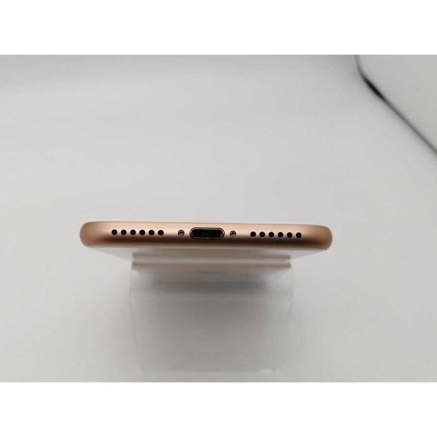 中古】Apple docomo 【SIMロック解除済み】 iPhone 8 64GB ゴールド