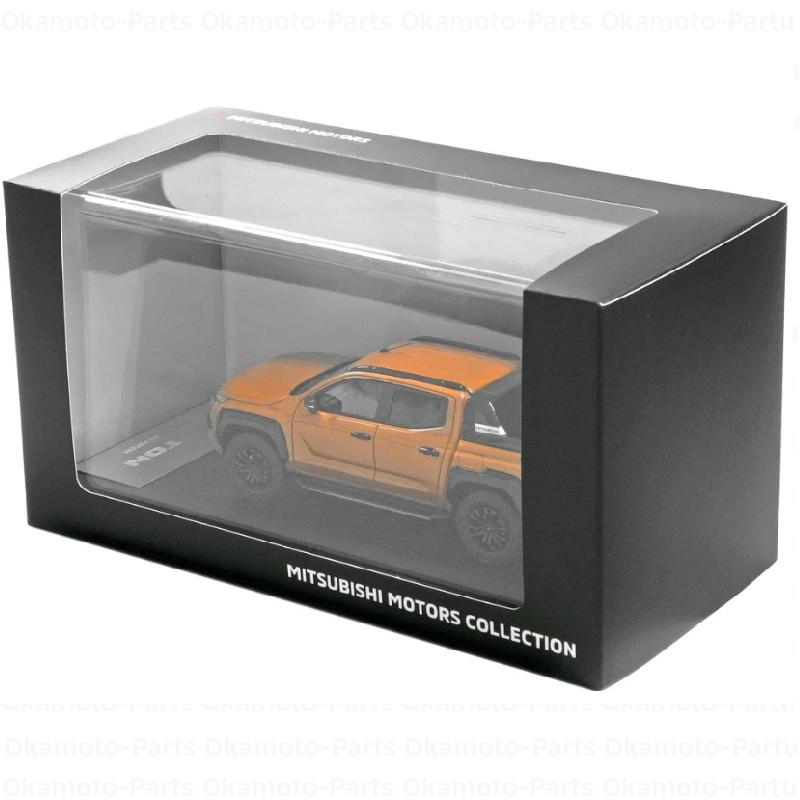 三菱（MITSUBISHI） (10T)トライトン 1/43サイズモデルカー