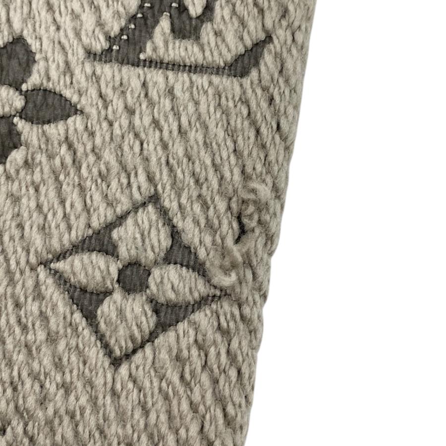 LOUIS VUITTON（ルイ・ヴィトン） マフラー エシャルプ・ロゴマニア