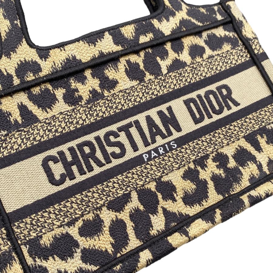 Christian Dior（クリスチャン・ディオール） ハンドバッグ ブック