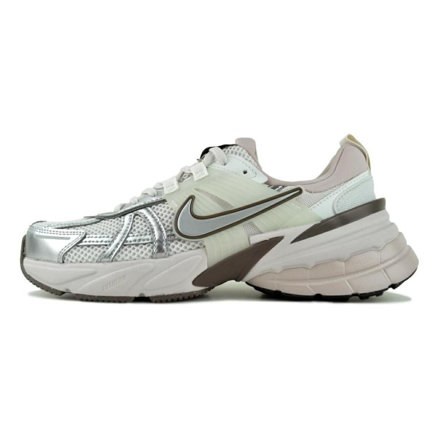 NIKE（ナイキ） NIKE WMNS V2K RUN platinum tint/metallic silver