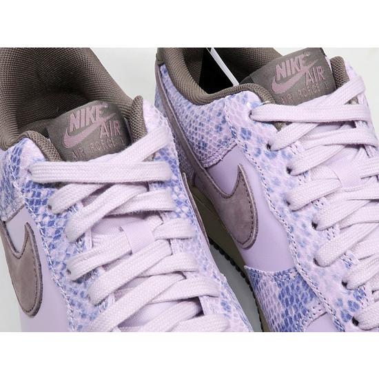 NIKE（ナイキ） NIKE AIR FORCE 1 '07 LV8 エア フォース1 パープル