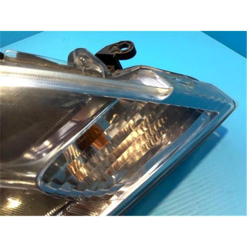 ホンダ 純正 フィット 《 GP1 》 右ヘッドライト 33101-TF0-N81 P11600