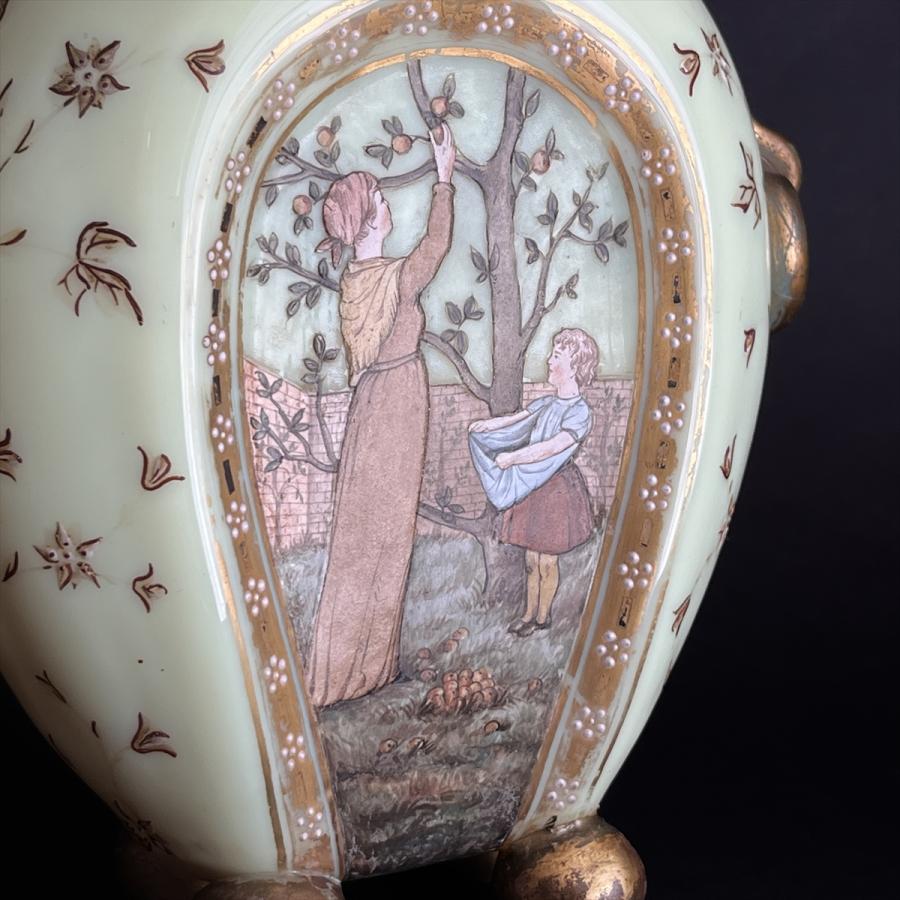 アンティーク オールドバカラ オパーリングラス 金彩エナメルハンド