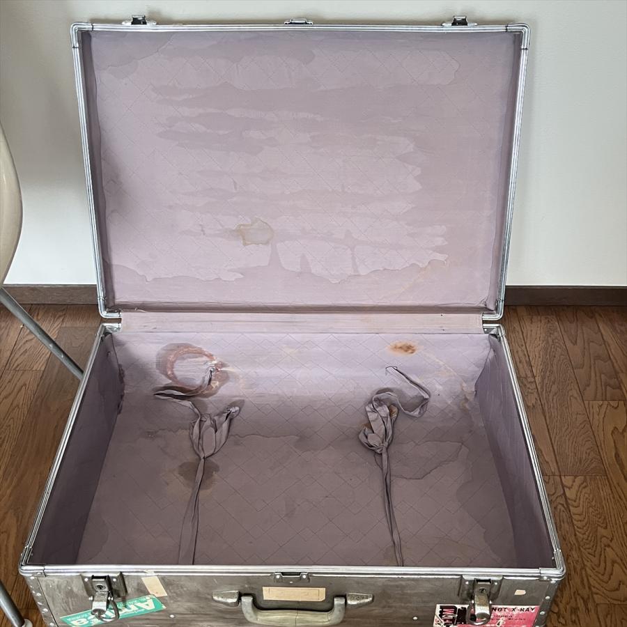 ヴィンテージ 昭和レトロ アルミトランク スーツケース カギ無 : SK