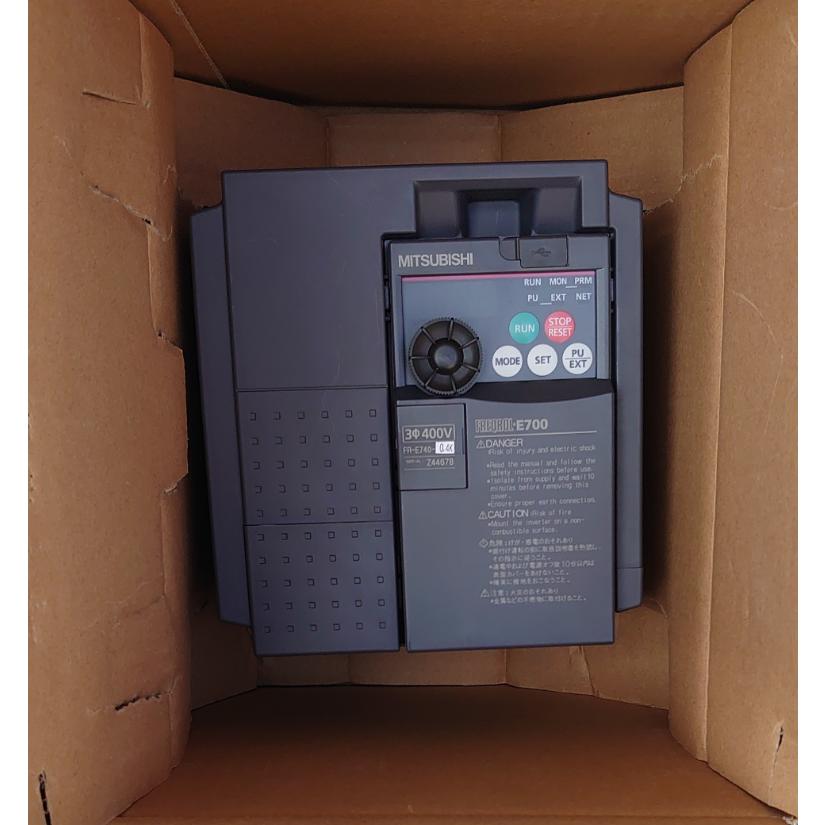 三菱電機（MITSUBISHI ELECTRIC） 汎用インバータ FREQROL-E700 【FR