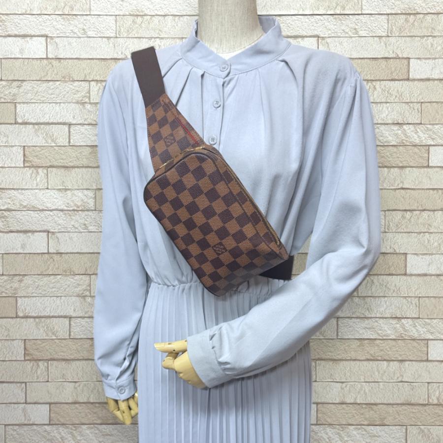 LOUIS VUITTON（ルイ・ヴィトン） ジェロニモス ダミエ ボディバッグ