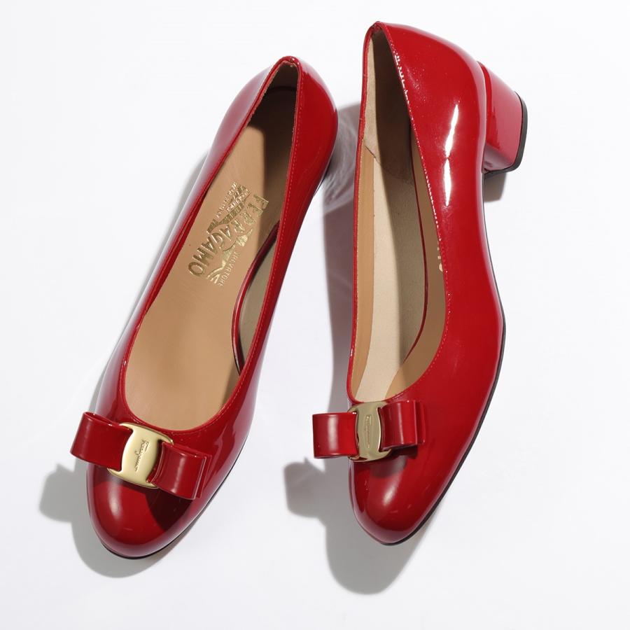 FERRAGAMO（フェラガモ） ヒールパンプス VARA 1 591964 688993