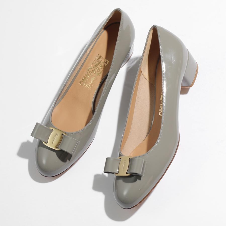 FERRAGAMO（フェラガモ） ヒールパンプス VARA 1 591964 688993