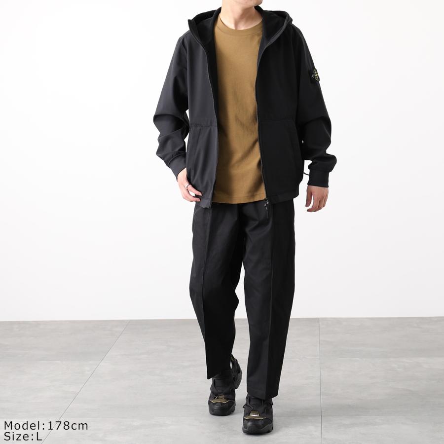 STONE ISLAND（ストーン アイランド） ジップアップ フーデッド