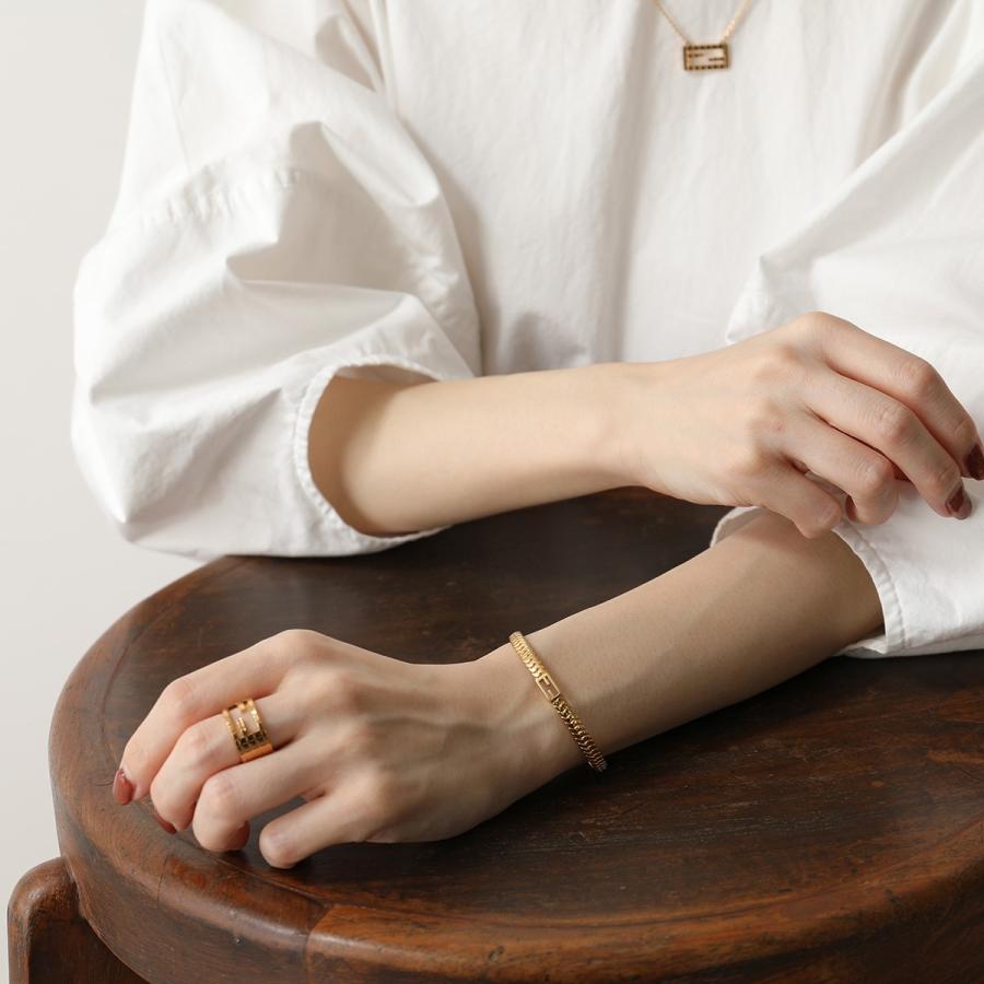 FENDI（フェンディ） ブレスレット MEDIUM BANGLE BAGUETTE バゲット
